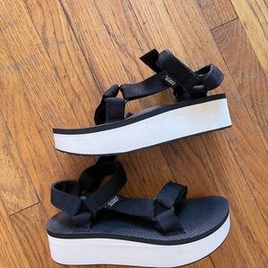 Teva Flatform Universal platform shoes